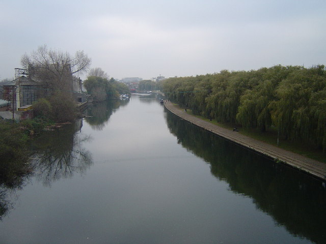 The River Nene at the Peterborough Embankment, a free riverside green space